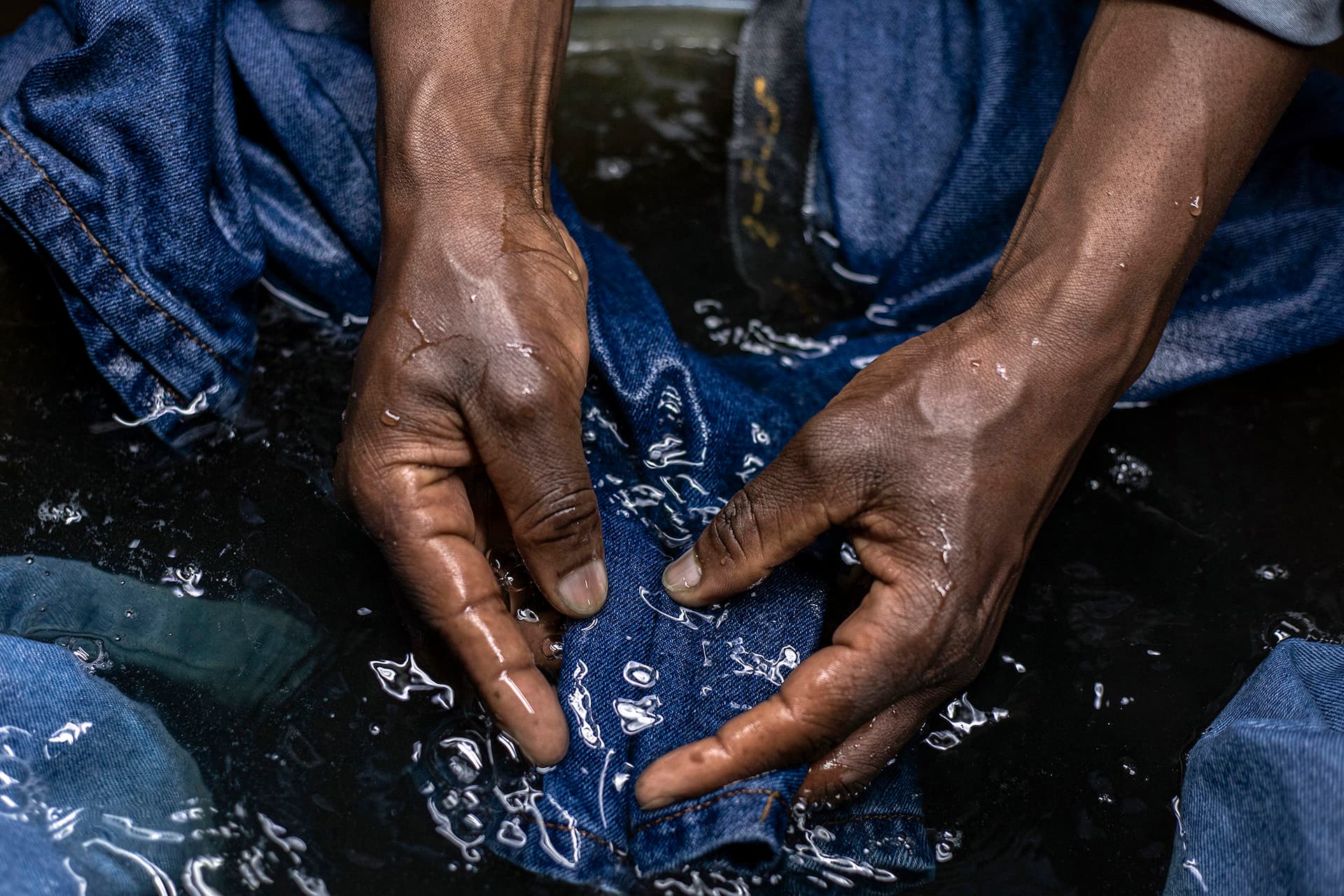 Ozone Washing: A Modern Approach to Denim Finishing